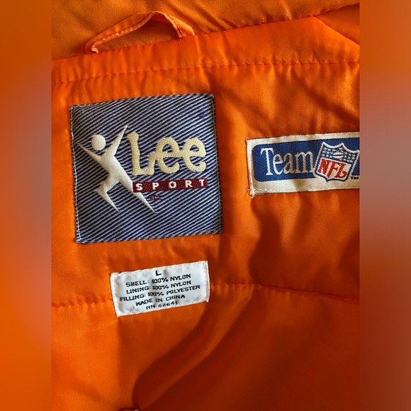 Vintage Bears Winter Coat - Picture 2 of 11